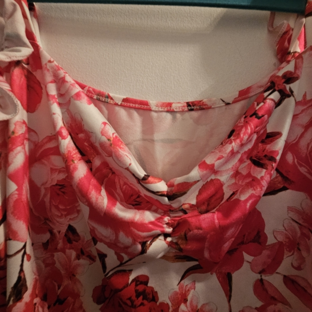 Floral Red and White Dress - Picture 2 of 5